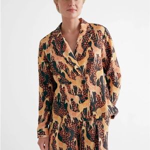 NEW WITHOUT TAGS - &other stories giraffe print shirt
